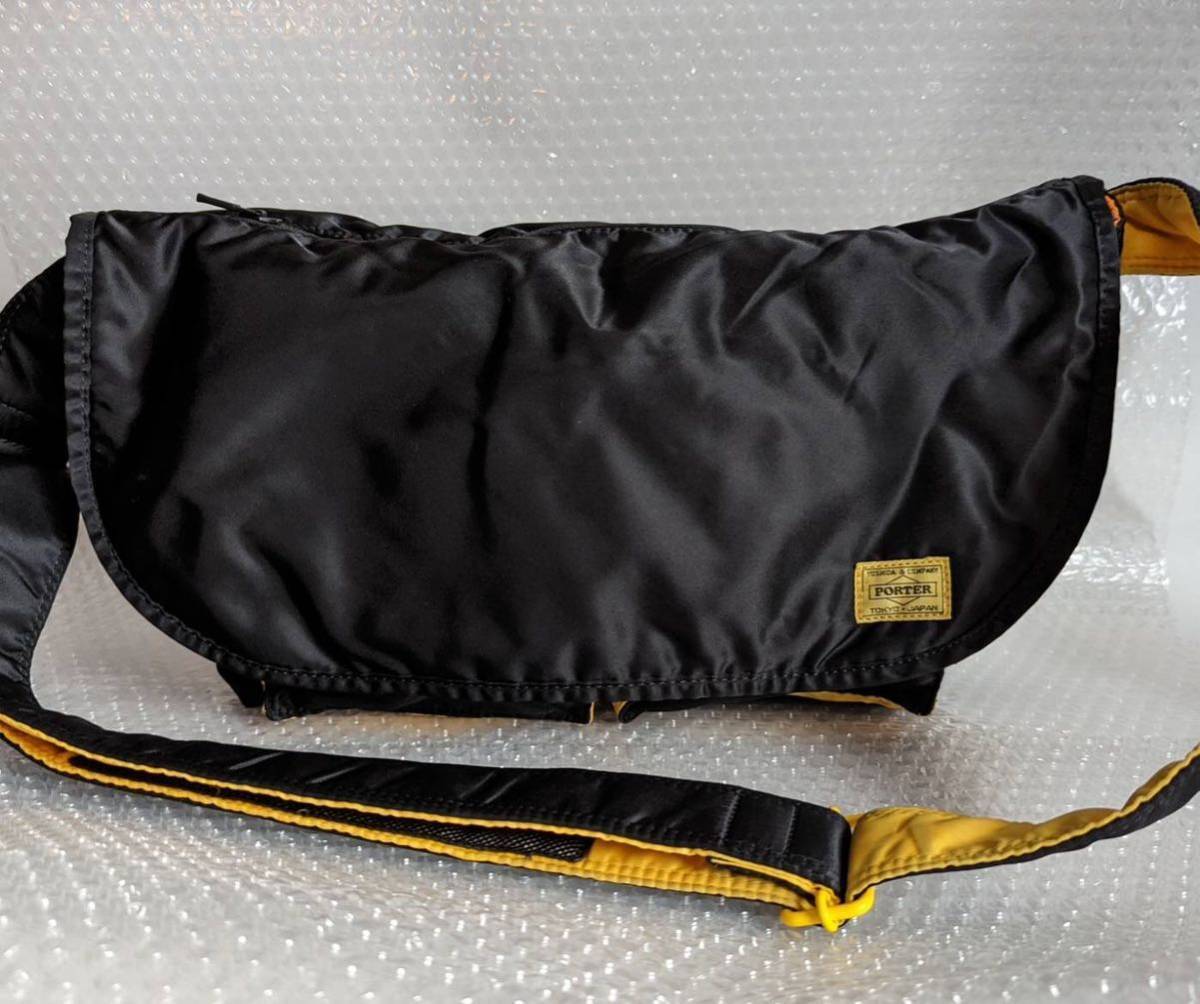 Yoshida PORTER x BEAMS Messenger Bag Black Yellow 35th Yoshida PORTER x BEAMS Messenger Bag Black Yellow 35th