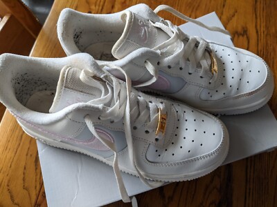 Women's Nike Air Force Trainers size Excellent condition white