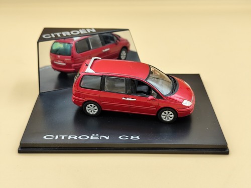 1/43 Citroën C8 Rouge 2002 Norev ref: 159205 - Imagen 2 de 4