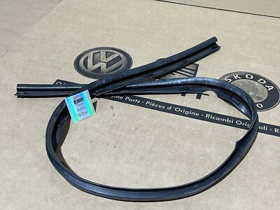 VW Golf MK3 Vento Motorhaube Haubendichtung Gummi Brandneu Original OEM NOS