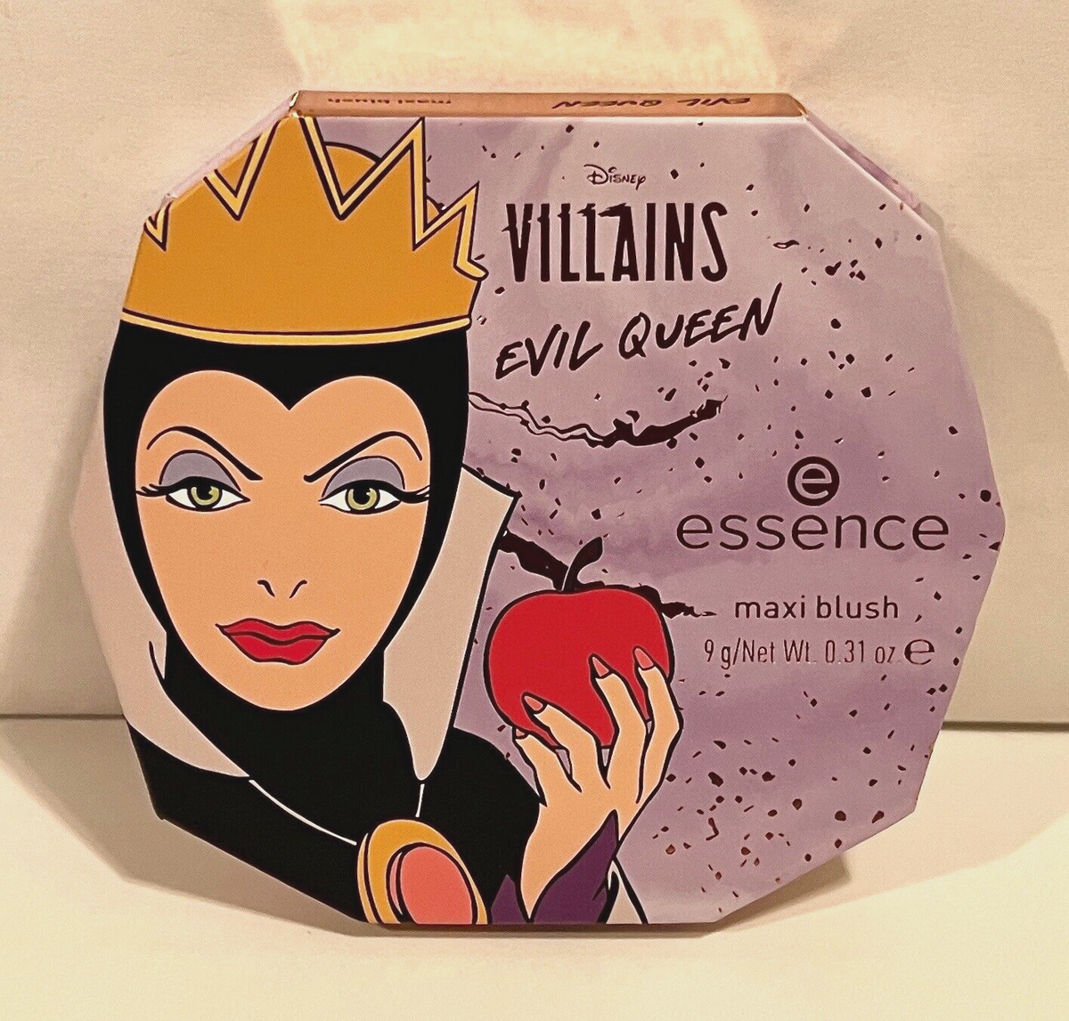 ESSENCE DISNEY VILLAINS EVIL QUEEN MAXI BLUSH 01 LOVE AT FIRST
