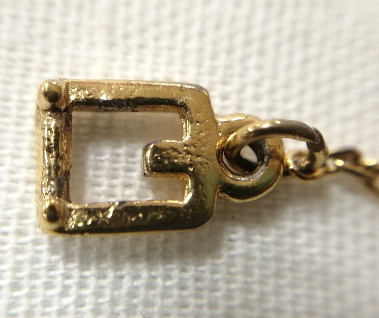 GIVENCHY Hexagonal Top Pendant Chain Necklace G L… - image 9