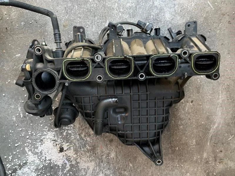 Colector de admisión Mazda 3/Mazda 5 2004-2009 2,3 L sin turbo OEM 2,3 L 05 06 07 Foto 2 de 2