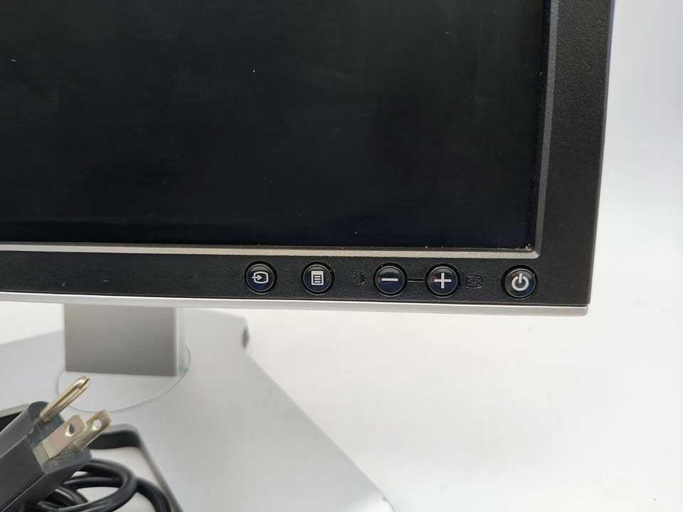 Dell 1907FPt 19" LCD Monitor 1280x1024 VGA DVI 4:3 Screen Flat w Stand WORKS  - Image 4 of 4