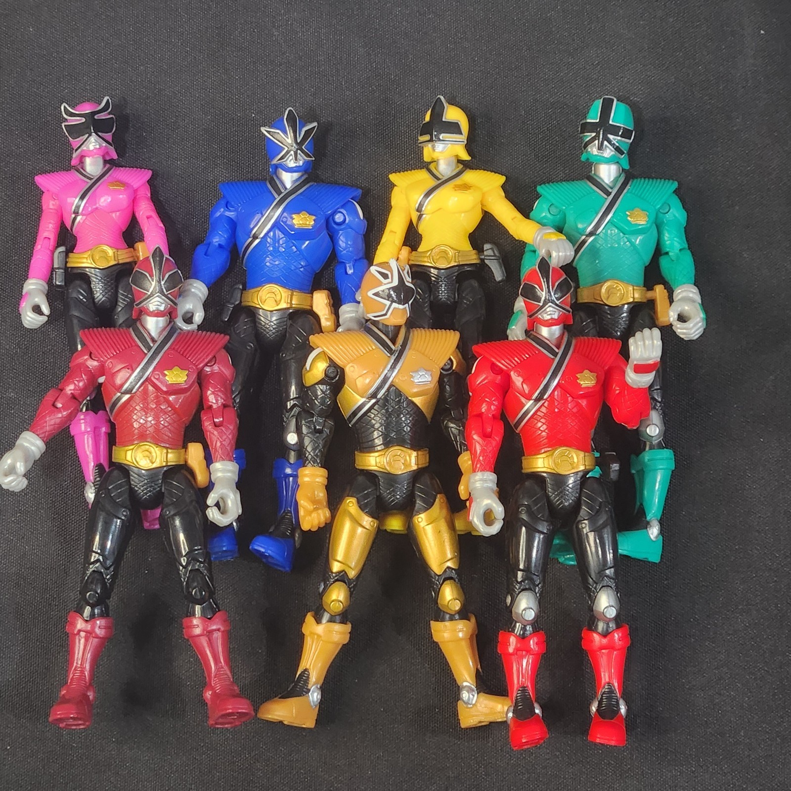 Lot (7) No Accessories 4 Inch Figures 2011