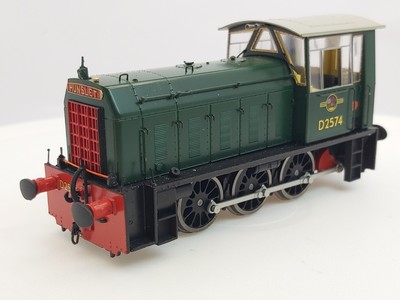 DCC FITTED - Heljan 2500 Class 05 Hunslet shunter D2574 in BR green ...