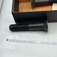 BrightonBest Flat Socket Cap 1-1/4”-7x7”Black 721347 Precise Threading 2PK