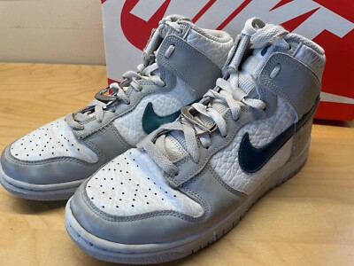 Size 8.5 - Nike Dunk High FLS W - DR7855-100