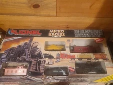 1989 Lionel 611771 Micro Racers Express O Gauge Steam Train Set. Great Condition