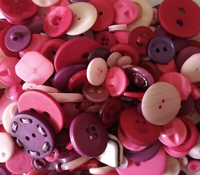 1 KG verschiedene rosa Knöpfe