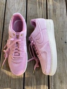 nike air force 1 07 se premium rosa