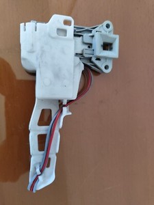 Türschloß Türverriegelung  Waschmaschine AEG Protex 7 Kg  DM039 1662612 #TE537