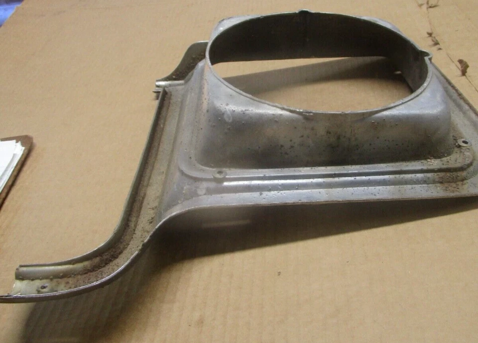 73-87 Chevy GMC Truck - Image 3 of 4