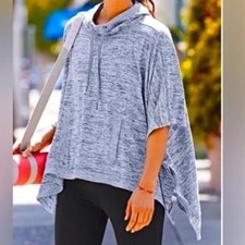 NWT Athleta Blissful Poncho Tech Oversized Size M Gray Hooded Sweater Yoga