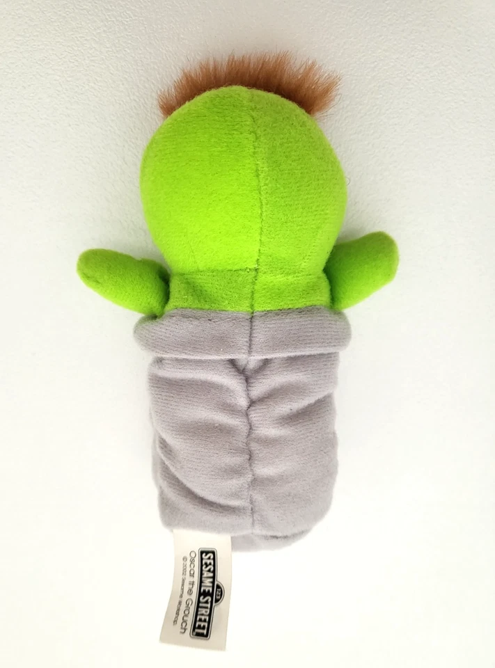 Juguete McDonalds Oscar the Grouch 12 cm Mini Bean Pal Peluche Plaza Sésamo 2002 4,5" Foto 3 de 4