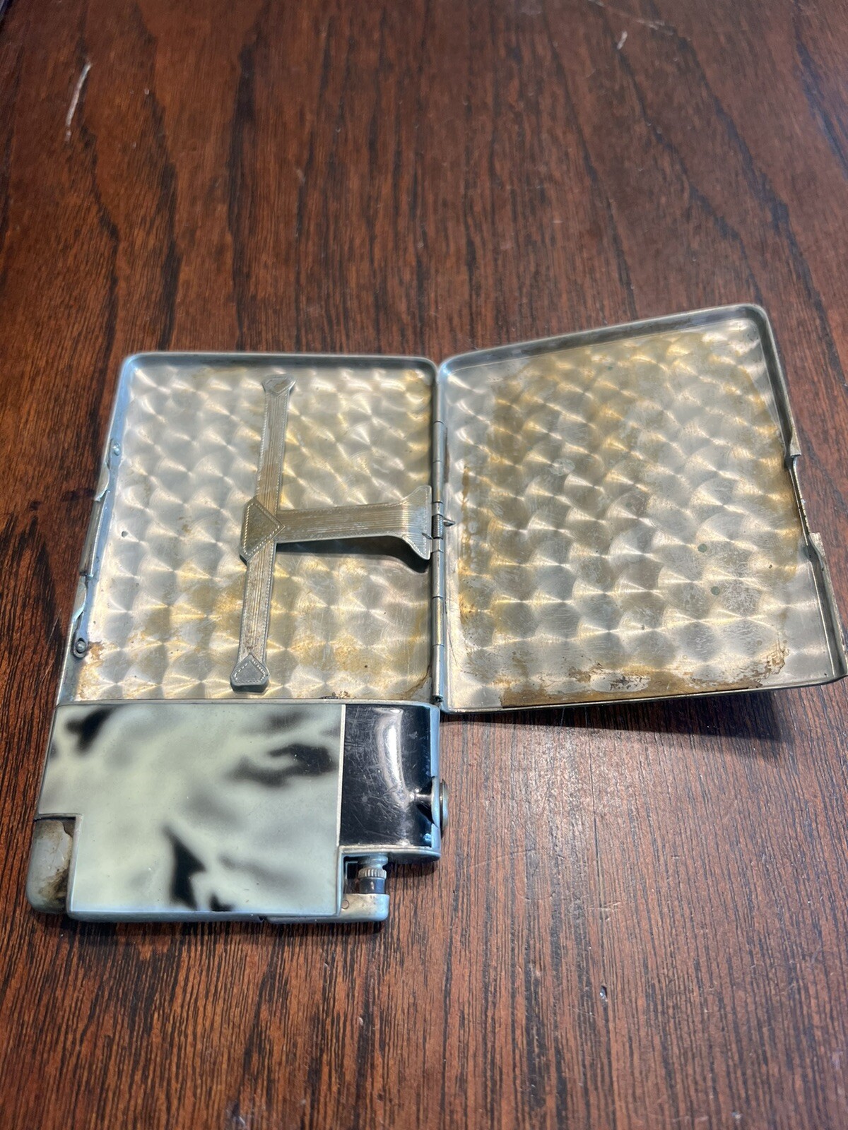 VTG MARATHON CIGARETTE CASE W/LIGHTER ETCHED CC USED UNTESTED