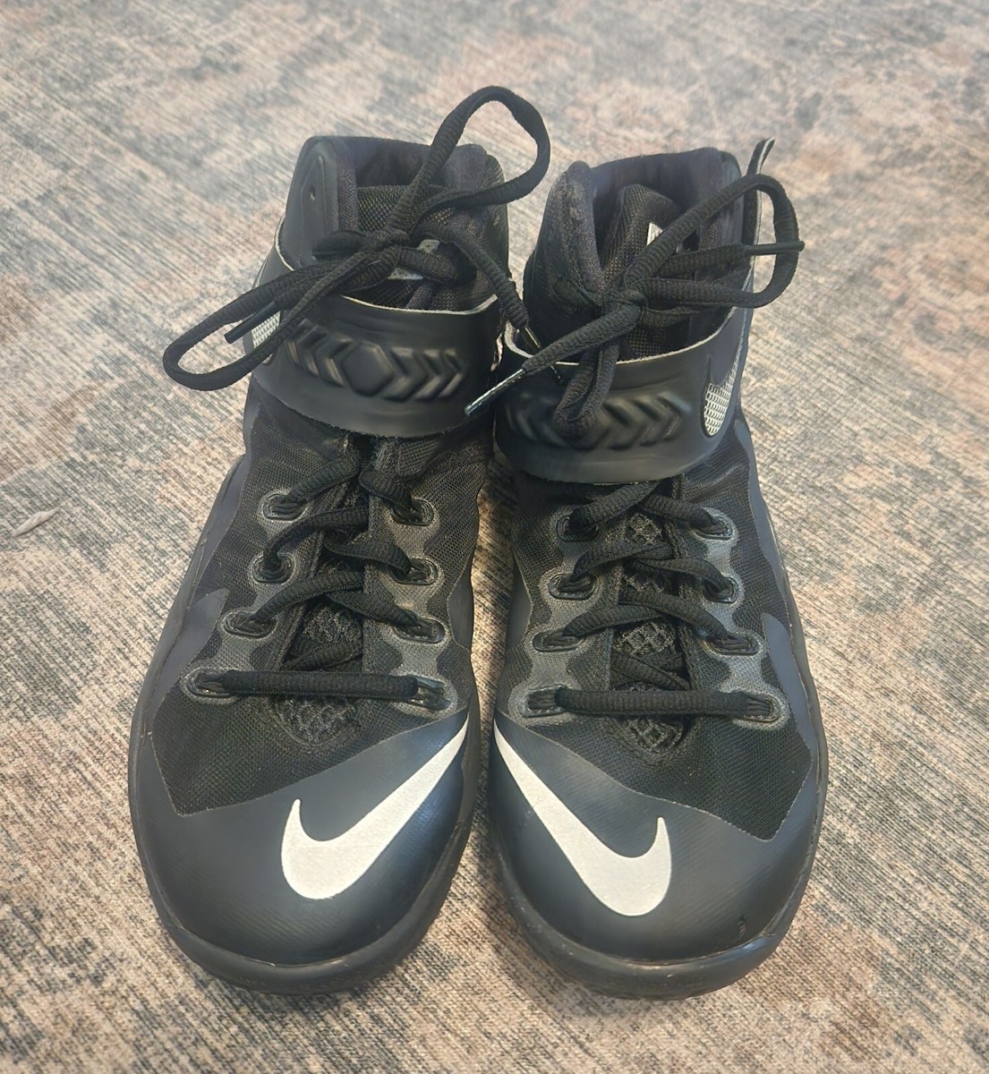 size 6 nike lebron shoes