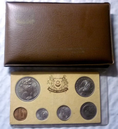 1975 SINGAPORE - OFFICIAL MINT SET (6) - YR of RABBIT - ORIG. BROWN WALLET -RARE - Picture 9 of 13