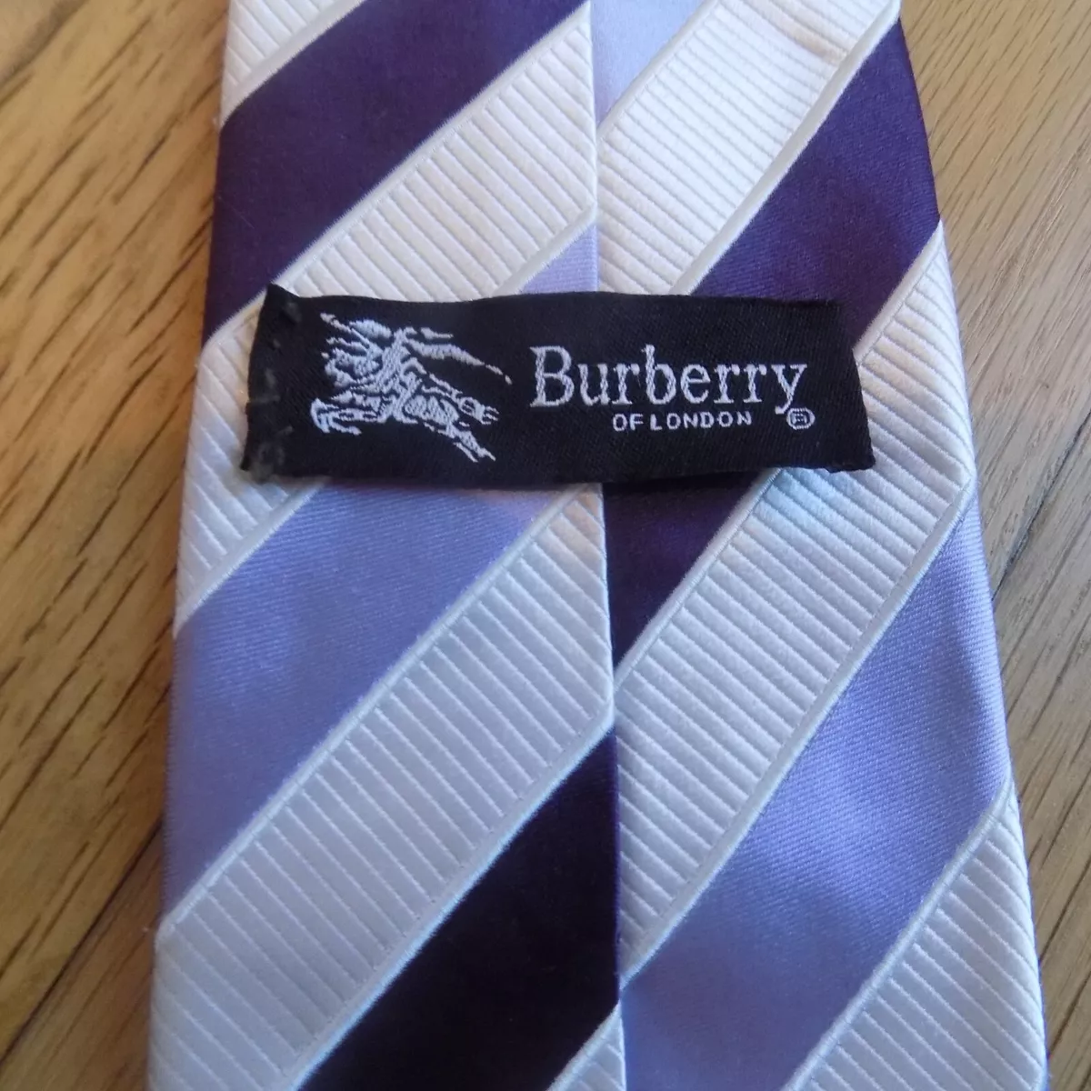Burberry 100 pure silk xmas mens tie striped purple lilac white