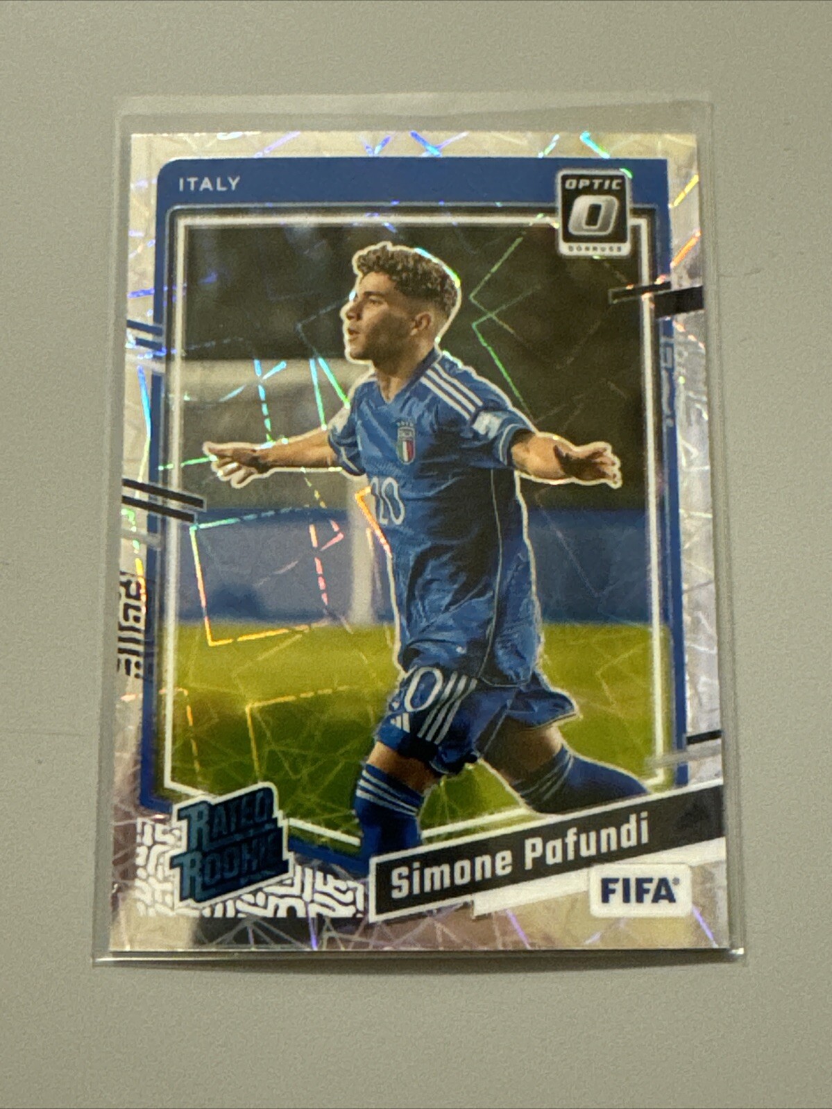 2023-24 Donruss Panini OPTIC Velocity PRIZM Soccer No. 198 Simone Pafundi Italy