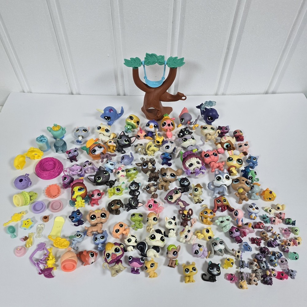 LPS Littlest Pet Shop Lot 120 Figurines Different Sizes Plus Some Accessories