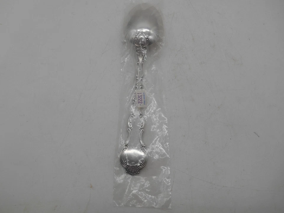 Nueva cucharada para servir Gorham Strasbourg Sterling 8,5" sin usar envoltura original Foto 2 de 4