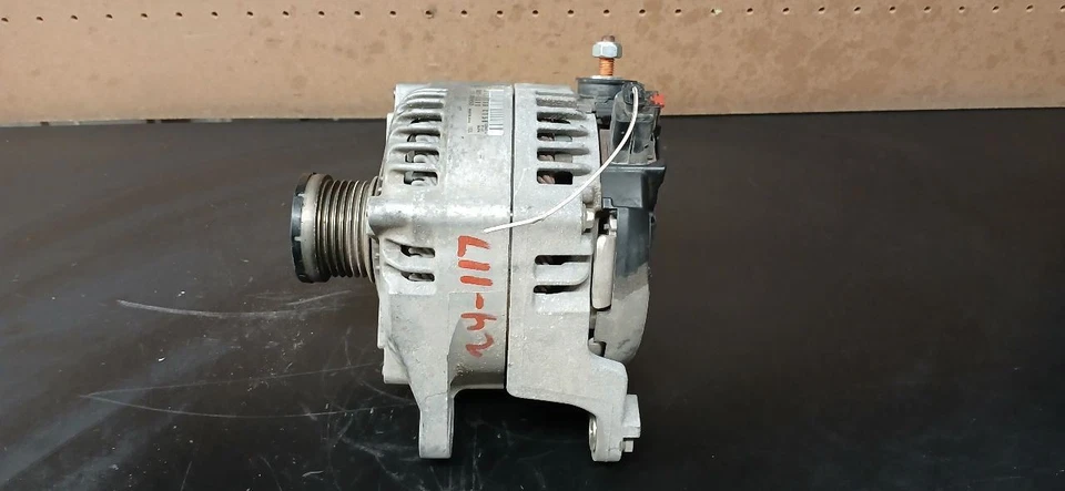 ALTERNADOR ALFA ROMEO GIULIA 17 18 19 OEM 104211-0690 Foto 3 de 4