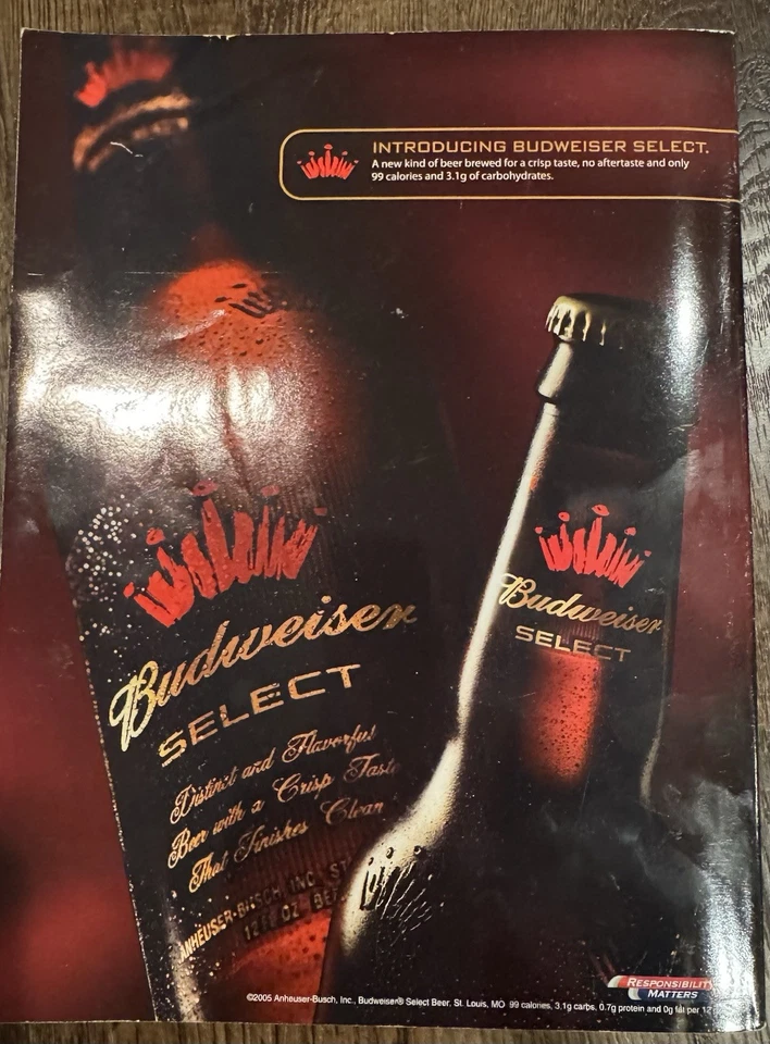 FHM MAGAZINE APRIL 2005 VIDA GUERRA WITH PULL OUT POSTER- - Image 2 of 2