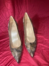 Brand new Women’s High Heel Pumps Stuart Weitzman Sz12 Daisy Cashew Chameleon 