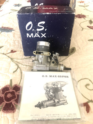 O S MAX 25 R/C ENGINE W/ MAX  OS 2B CARB, With Box & Paperwork NO MUFFLER Clean
