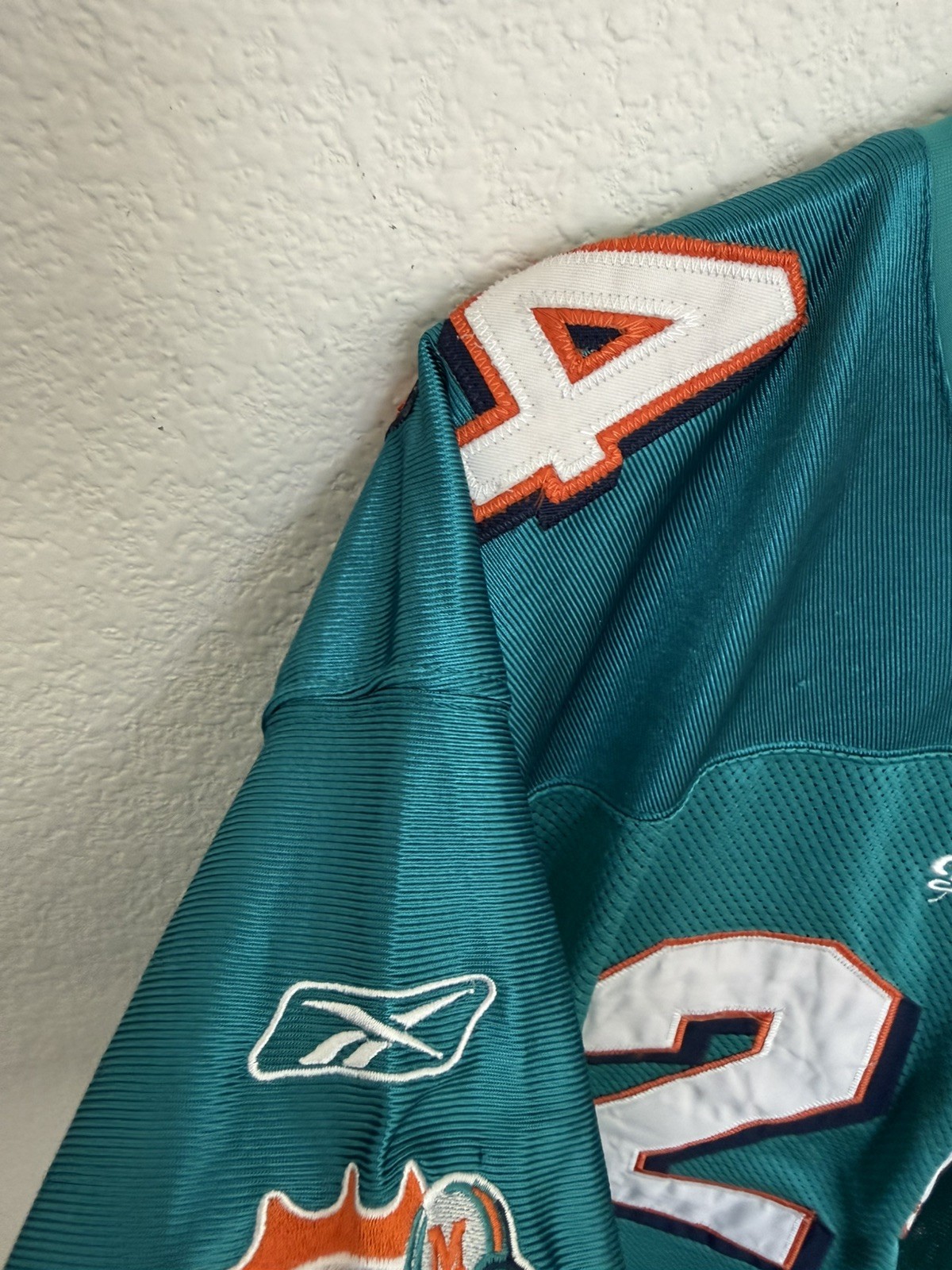 Miami Dolphins #24 jersey embroidered (M) thumbnail 2