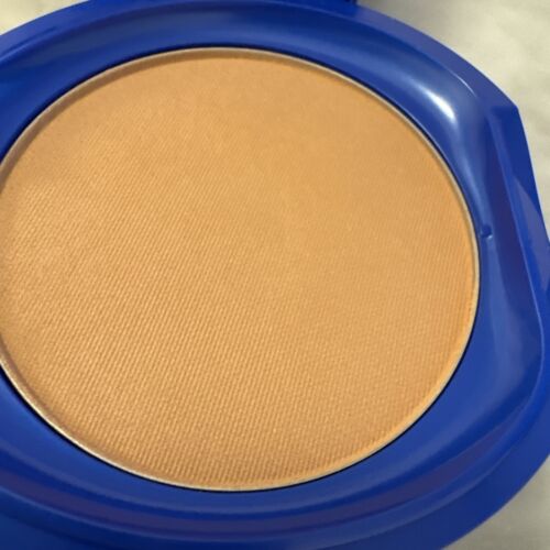 Shiseido UV Protective Compact Foundation SPF 30 Medium Ochre NEW IN BOX - Picture 2 of 5