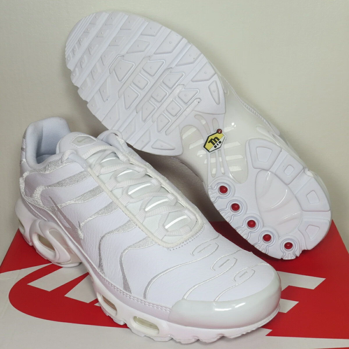 Nike air max plus tn triple white sale