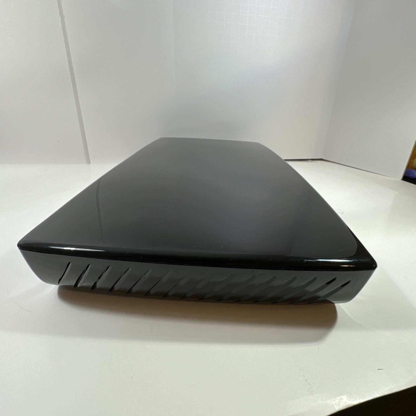 TiVo Roamio TCD846500 Cable or Antenna DVR W/ Remote, Manual, Power