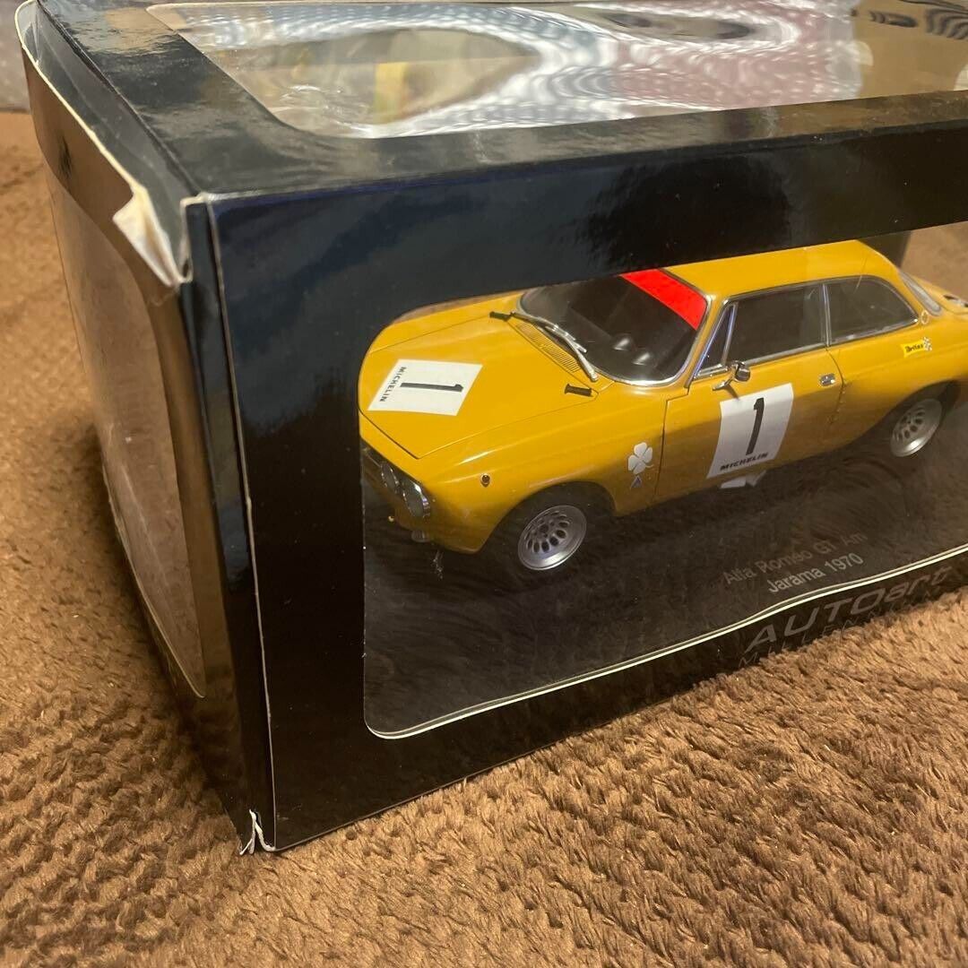 Autoart 1/18 Alfa Romeo GT Am Jarama 1970 Hezemans #1 87003 Autoart 1/18 Alfa Romeo GT Am Jarama 1970 Hezemans #1 87003