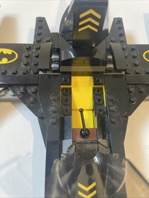 LEGO DC Super Heroes Batwing Battle Over Gotham City #6863 Batwing & 2 Minifigs