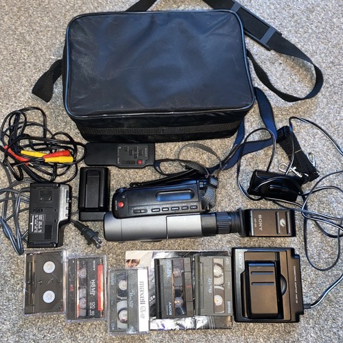 Sony CCD-TRV11 8mm Video8 Camcorder Kamera Videorecorder Player Videoübertragung Konvolut