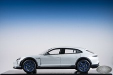 1/18 Spark Porsche Mission E Cross Turismo Gray