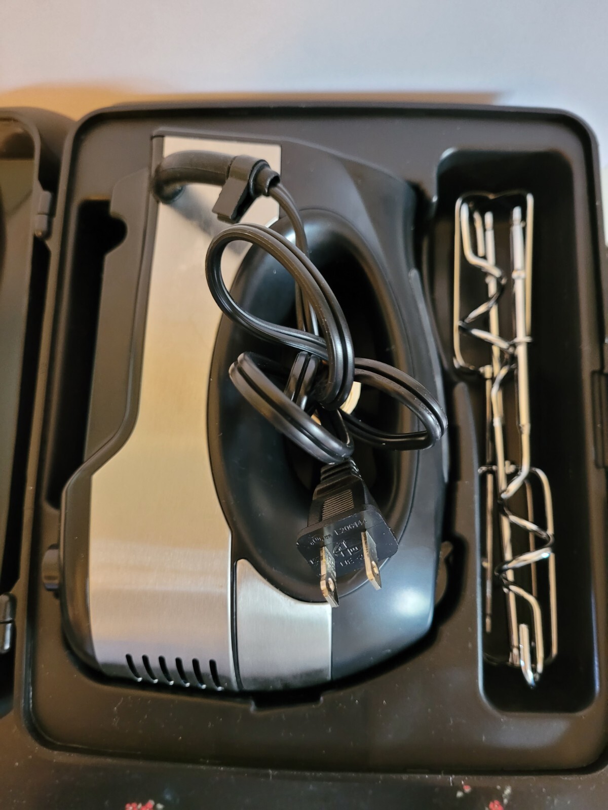 Hamilton Beach 6-Speed Hand Mixer 300W Case