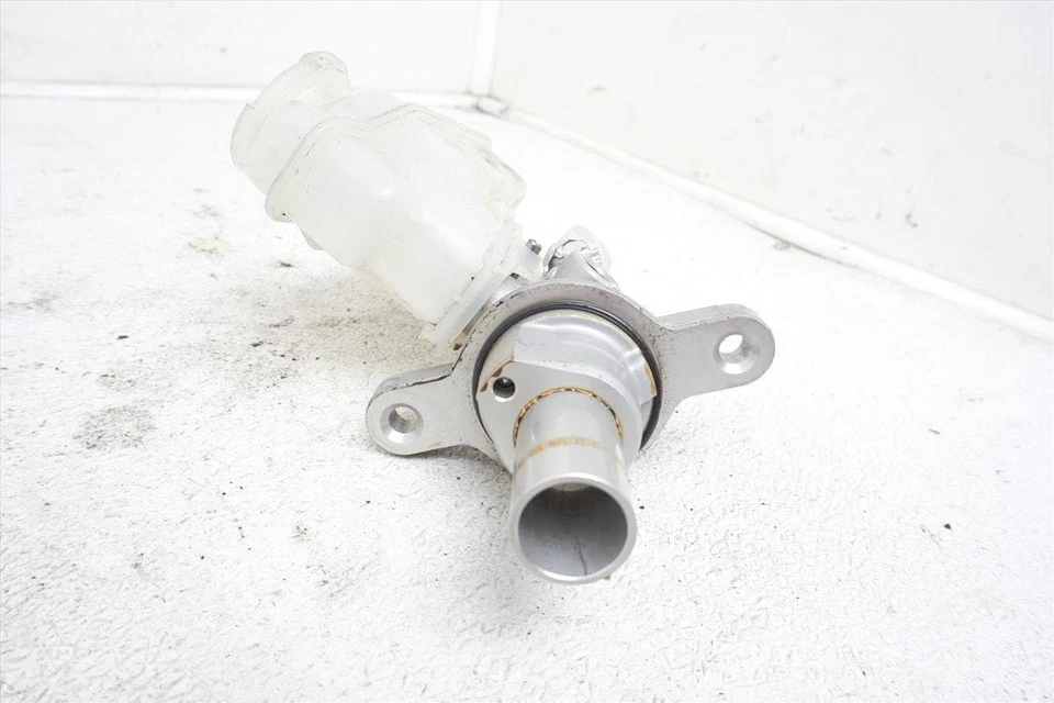 Главный цилиндр тормозного усилителя 2008-2012 Infiniti Ex35 D6010-Jk02a *без крышки* - Изображение 3 из 4