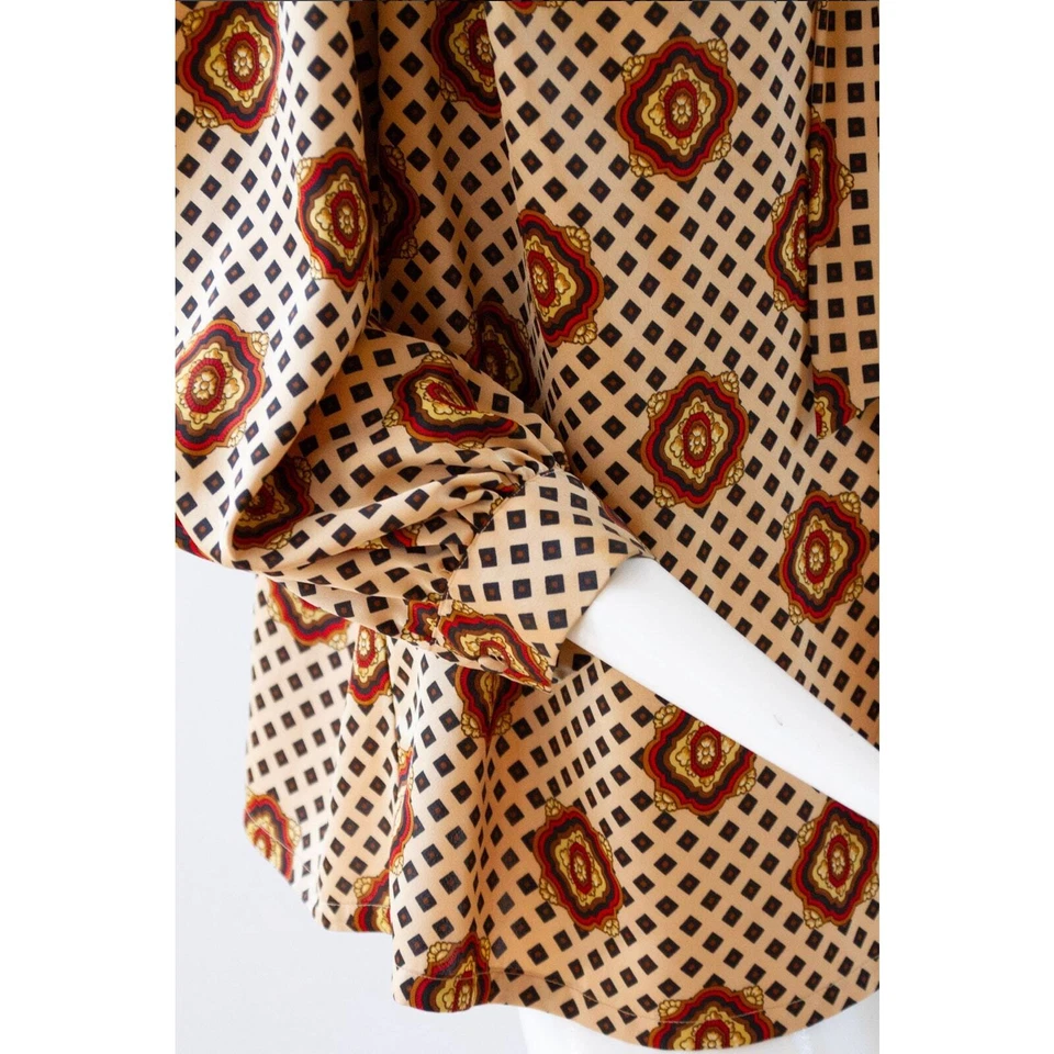 Blusa Koret Career Estampado Paisley - Talla 20W/40 Foto 3 de 4