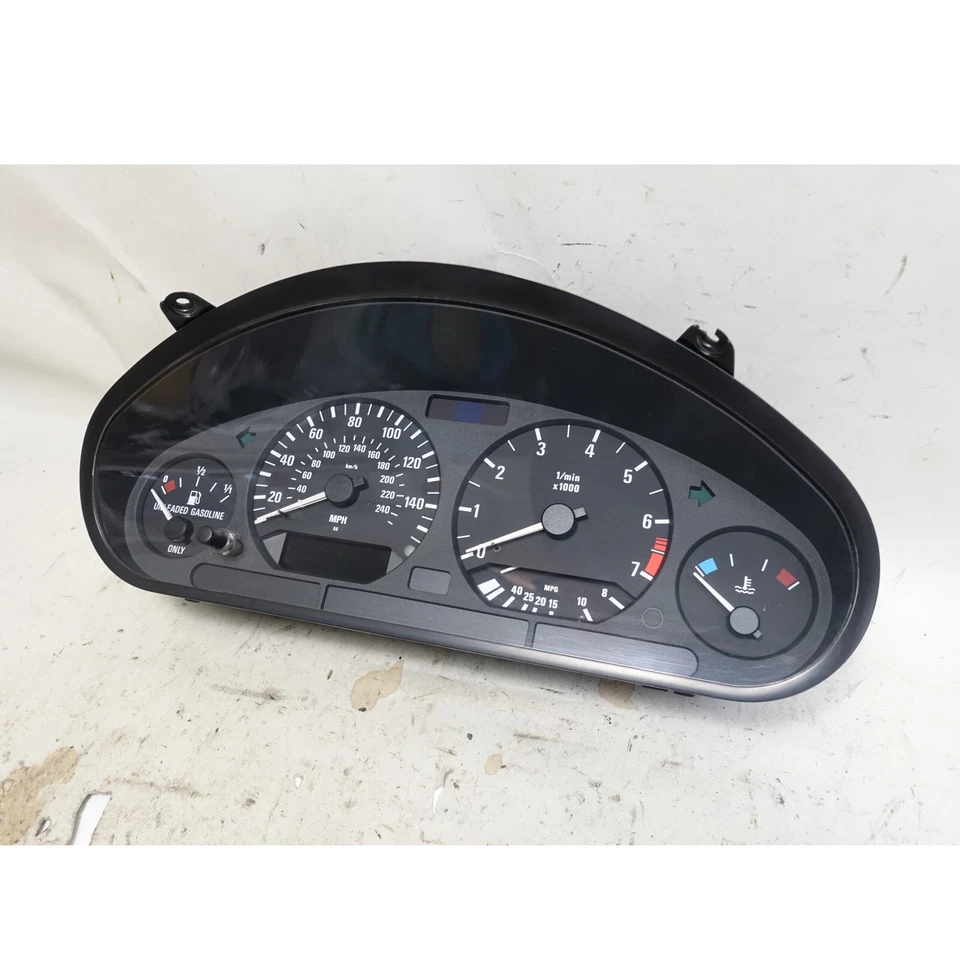 Damaged 1997-1999 BMW E36 3-Series Instrument Gauge Cluster Speedo Tach 368k OEM - Image 3 of 4