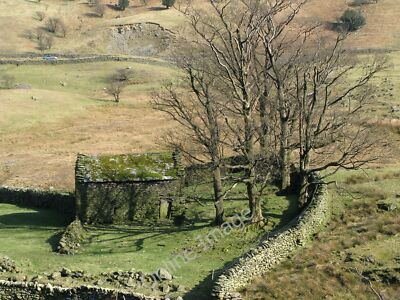 Foto 12x8 Scheune unter High Hartsop Dodd Eine kleine Feldscheune mit Stufenga c2009