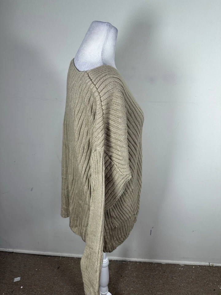 Boohoo Women’s Beige Color Long Sleeve Sweater Size 16 - Image 2 of 4