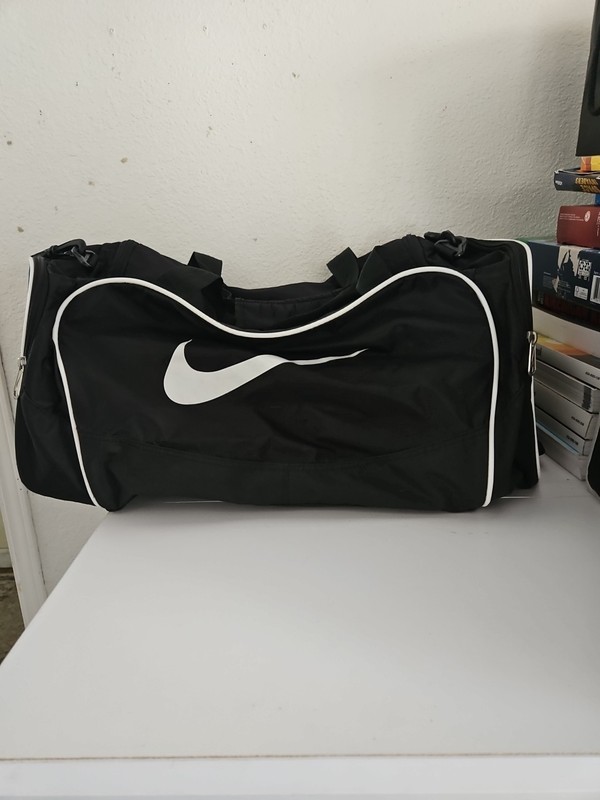 Nike Black Gym Duffel Bag with White Swoosh Adjustable Strap EUC
