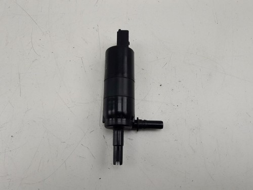 SCHEINWERFERWASCHPUMPE BMW 5 serie Touring (F11) 2014 7217792 / 3323525
