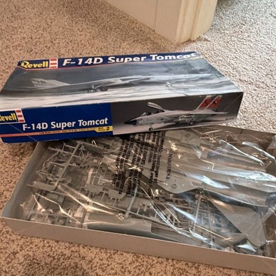 Revell F-14D Super Tomcat 1:48 Unassembled Not Painted Airplane Kit