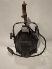 ETC Source Four Par Lamp Stage & Theater Lighting With A Hook , Outdoor Indoor 