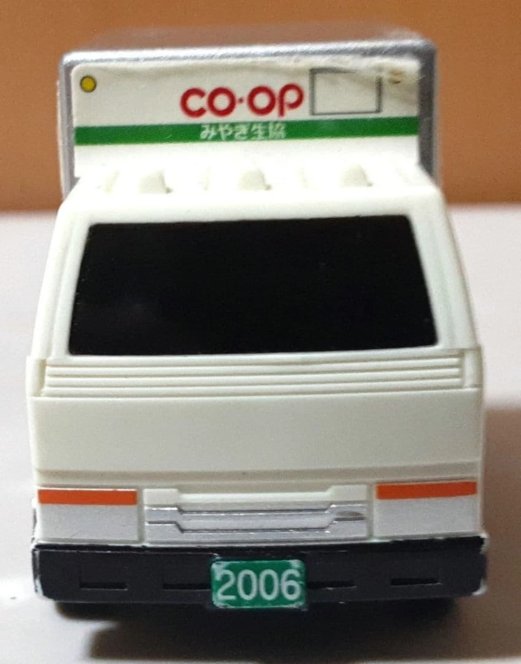 Camión de reparto cooperativo ChoroQ Co Op Miyagi Foto 4 de 4