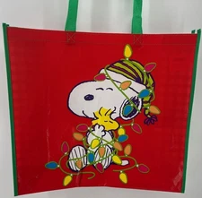Peanuts - Snoopy and Woodstock Tangled in Christmas Lights Shopping Bag